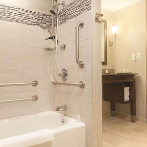 Two-Room Queen Suite Bath Tub Disability Access